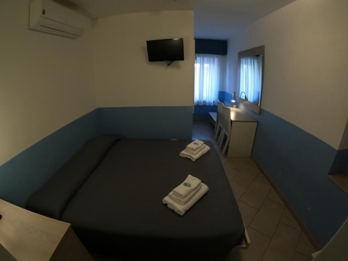 Albergo La Caravella Staranzano Exterior foto
